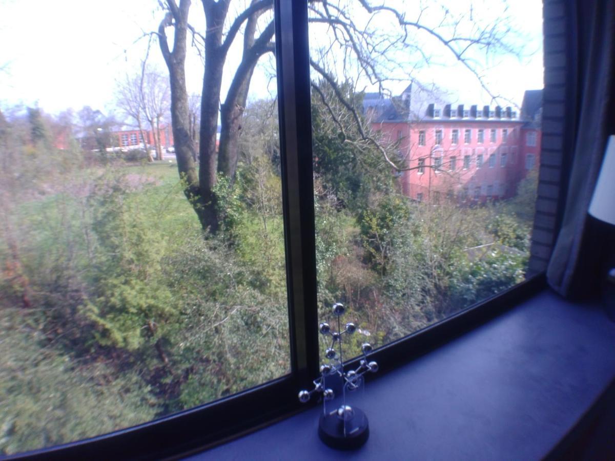 Liège Centre: Cozy Stay Near St Lambert Station Exterior photo